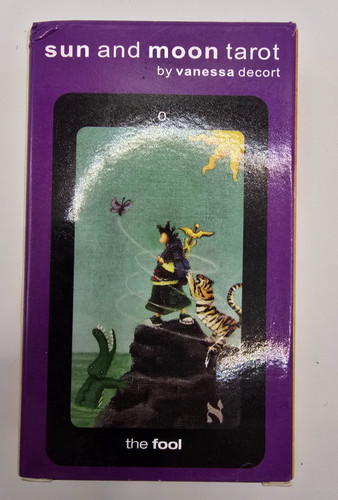 Sun and moon tarot vanessa - sun,