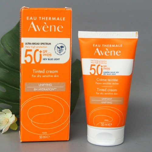 Avene sun cream face and - face, neck